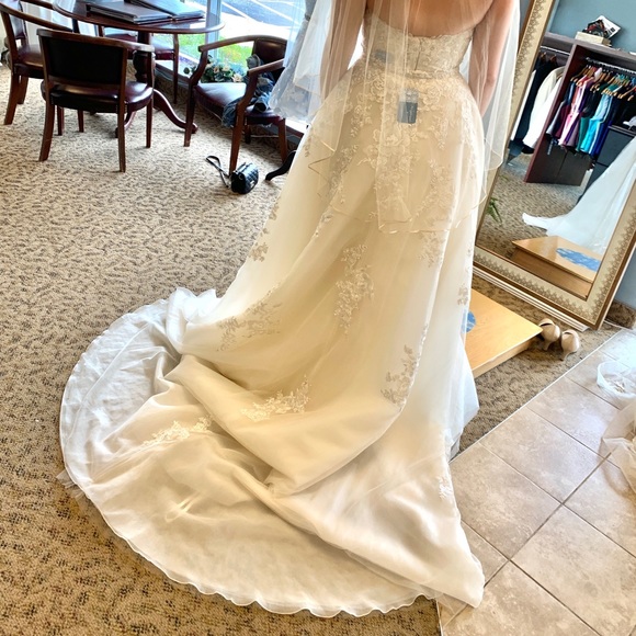 Modeca Alba Wedding Dress with Overskirt - Picture 7 of 8